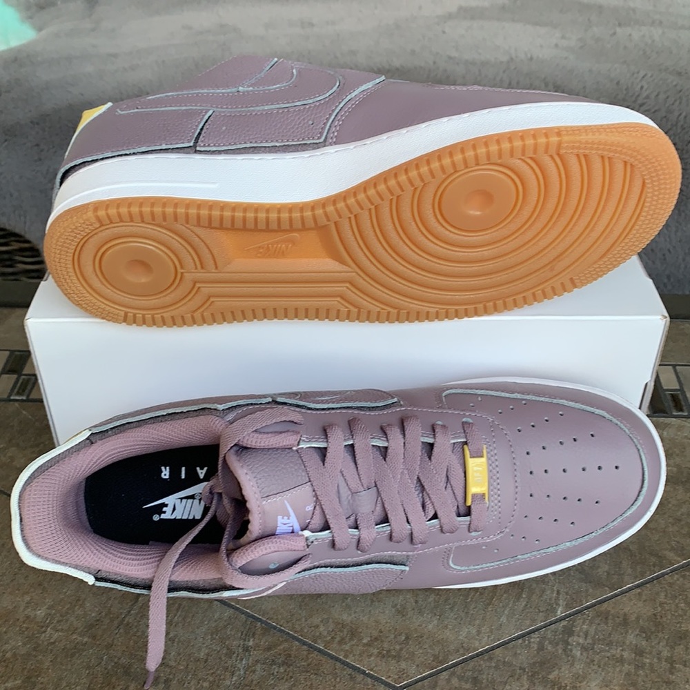 NIKE ID CUSTOM AIR FORCE 1 MENS - Picture 5 of 16